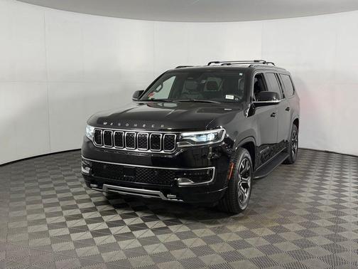 Diamond Black Crystal Pearlcoat 2023 Jeep Wagoneer L Series III 4x4