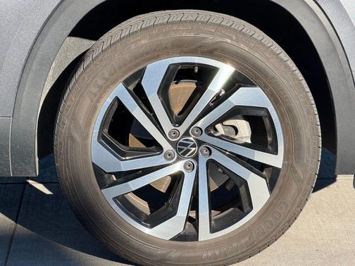 2023 Volkswagen Atlas 3.6L SEL