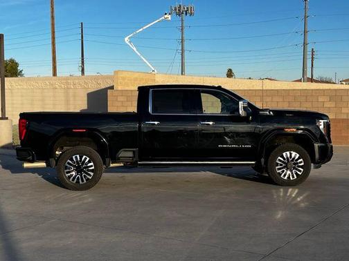 2024 GMC Sierra 2500 Denali Ultimate