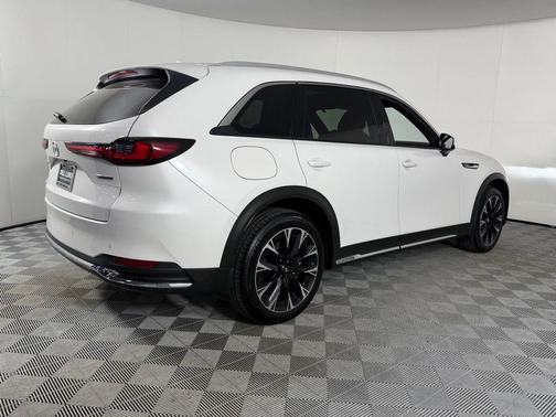 2025 Mazda CX-90 PHEV Premium Plus