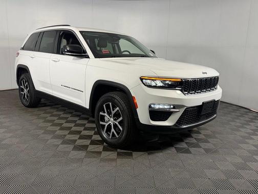 Bright White Clearcoat 2023 Jeep Grand Cherokee Limited