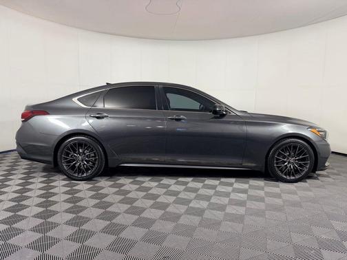 Himalayan Gray 2018 Genesis G80 3.3T Sport