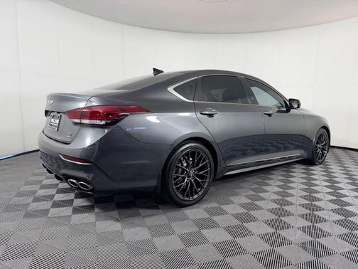 Himalayan Gray 2018 Genesis G80 3.3T Sport