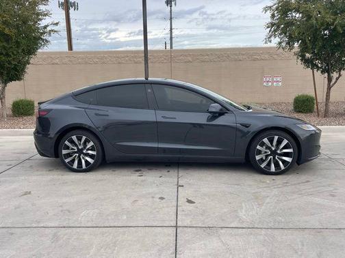 2025 Tesla Model 3 Long Range