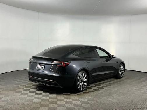 2025 Tesla Model 3 Long Range