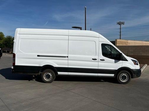 2022 Ford Transit-250 Base