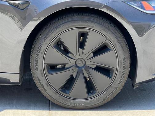 2024 Tesla Model 3 Standard Range
