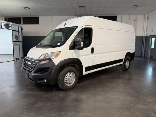 2025 RAM ProMaster 2500 Tradesman