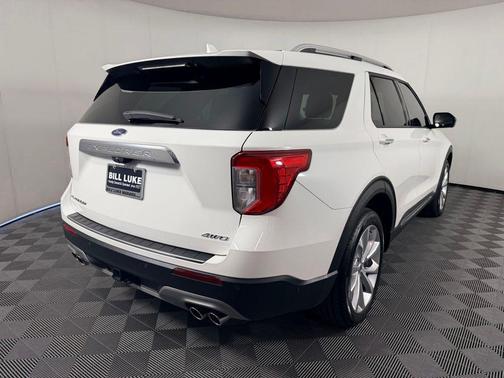 Star White Metallic Tri-Coat 2022 Ford Explorer Platinum