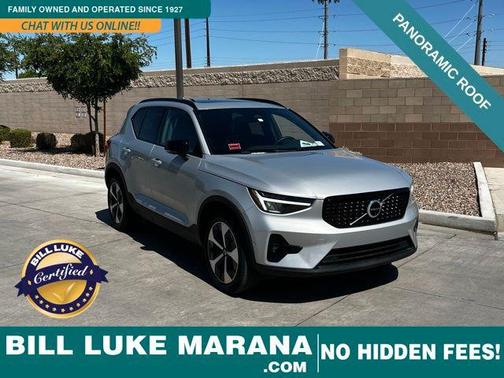 2024 Volvo XC40 B5 Plus Dark Theme