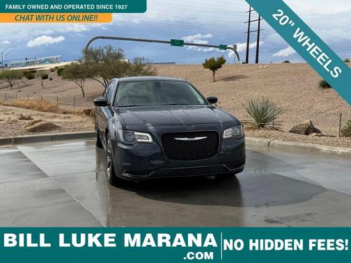 2018 Chrysler 300 Touring