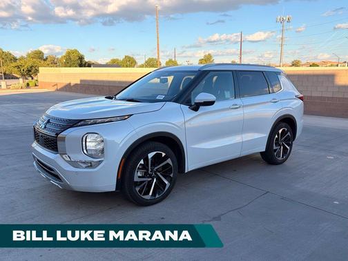 White Diamond 2024 Mitsubishi Outlander SEL