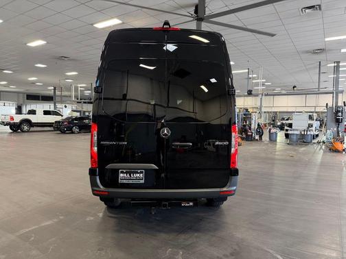 Jet Black 2025 Mercedes-Benz Sprinter 2500