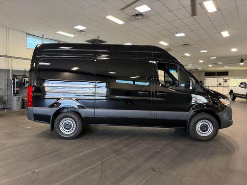 Jet Black 2025 Mercedes-Benz Sprinter 2500