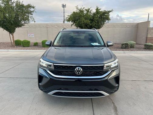 Gray 2023 Volkswagen Taos 1.5T SE