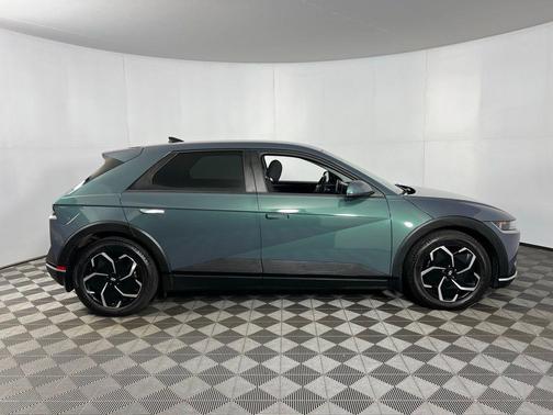 2022 Hyundai IONIQ 5 SE