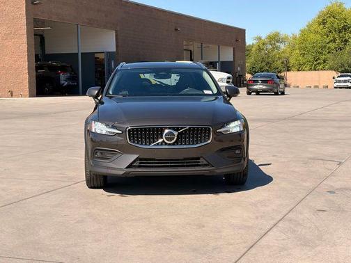Gray 2025 Volvo V60 Cross Country Plus, B5 AWD Gas (mild hybrid)