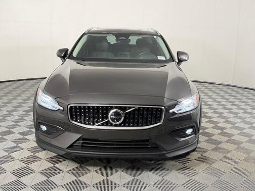 Gray 2025 Volvo V60 Cross Country Plus, B5 AWD Gas (mild hybrid)