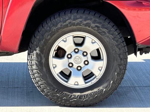 2015 Toyota Tacoma Base