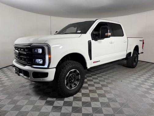 Star White Metallic Tri-Coat 2024 Ford F-350 Lariat