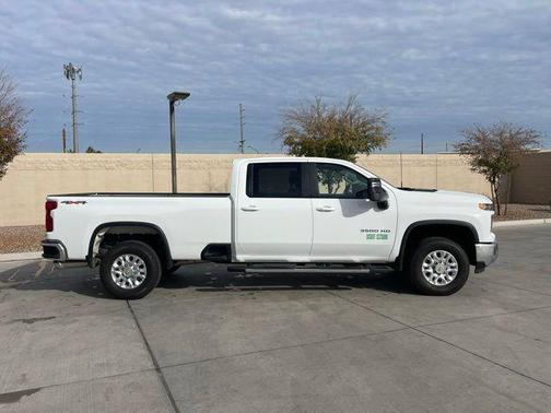 2025 Chevrolet Silverado 3500 LT