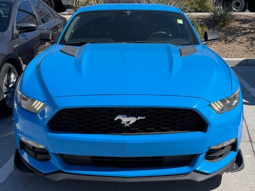 2017 Ford Mustang V6