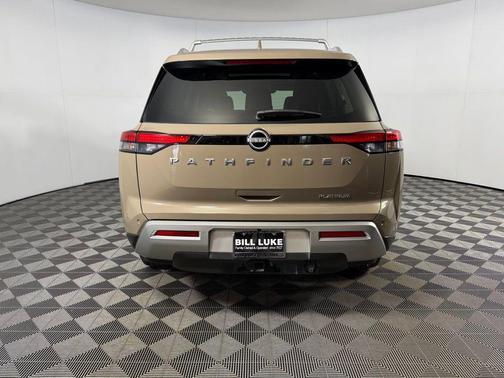 2024 Nissan Pathfinder Platinum FWD