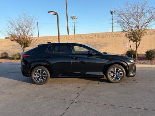 2023 Lexus RZ 450e Premium