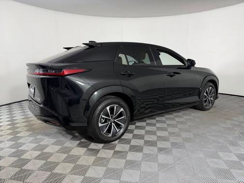2023 Lexus RZ 450e Premium