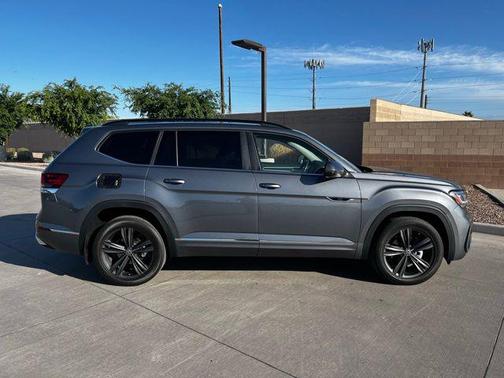 2021 Volkswagen Atlas 3.6L SE w/Technology
