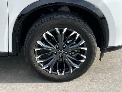 2024 Nissan Rogue Platinum