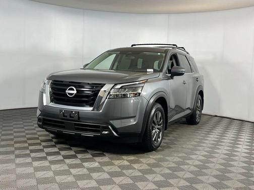 2022 Nissan Pathfinder SV 2WD