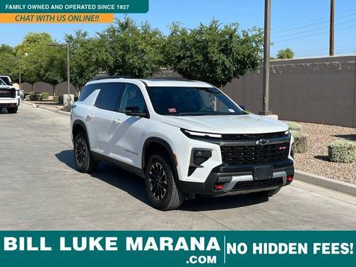 Iridescent Pearl Tricoat 2025 Chevrolet Traverse AWD Z71