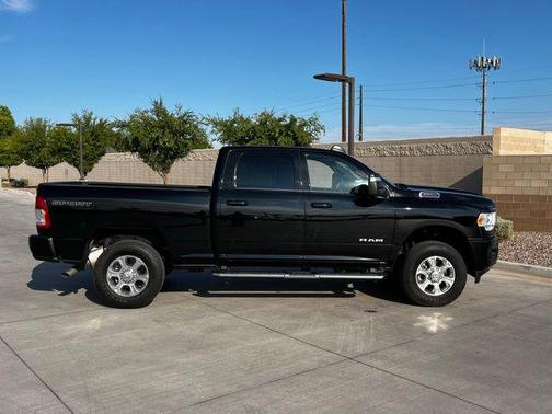 2024 RAM 2500 Big Horn Crew Cab 4x4 6'4' Box