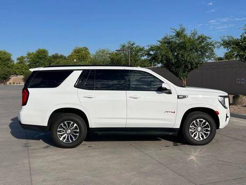 Summit White 2023 GMC Yukon 4WD AT4