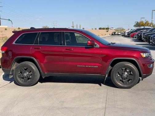 2018 Jeep Grand Cherokee Laredo