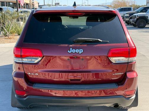 2018 Jeep Grand Cherokee Laredo