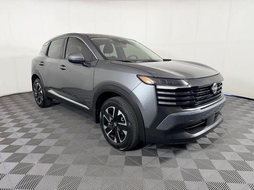 Gun Metallic 2025 Nissan Kicks SV