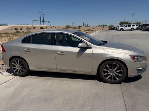 Brown 2018 Volvo S60 Inscription T5