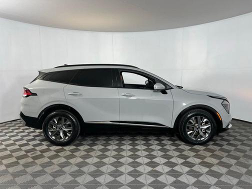 2024 Kia Sportage SX