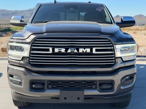 2022 RAM 2500 Laramie Crew Cab 4x4 6'4' Box