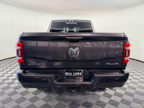 2022 RAM 2500 Laramie Crew Cab 4x4 6'4' Box