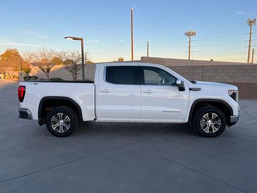 2023 GMC Sierra 1500 SLE
