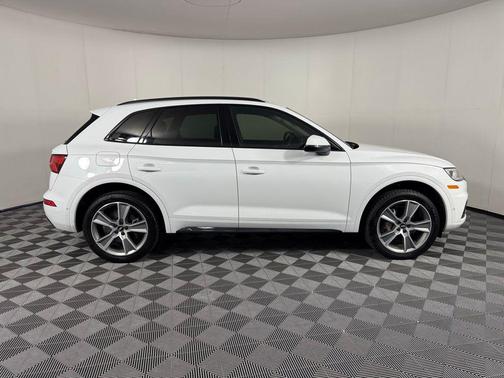 2019 Audi Q5 2.0T Prestige