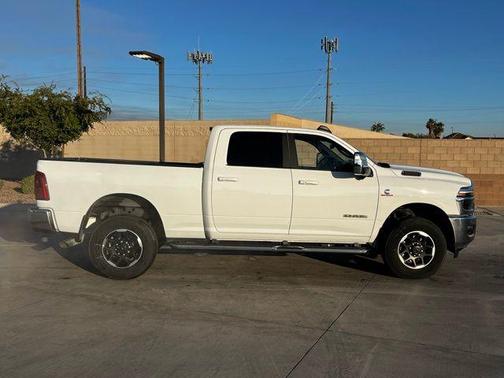 2025 RAM 2500 Laramie Crew Cab 4x4 6'4' Box