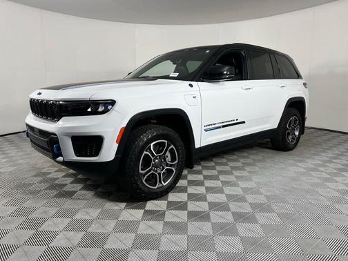 2022 Jeep Grand Cherokee 4xe Trailhawk