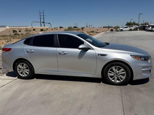 Sparkling Silver 2018 Kia Optima LX