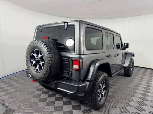 Granite Crystal Metallic Clearcoat 2022 Jeep Wrangler Unlimited Rubicon