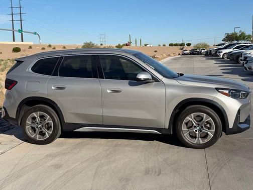 Space Silver Metallic 2024 BMW X1 xDrive28i