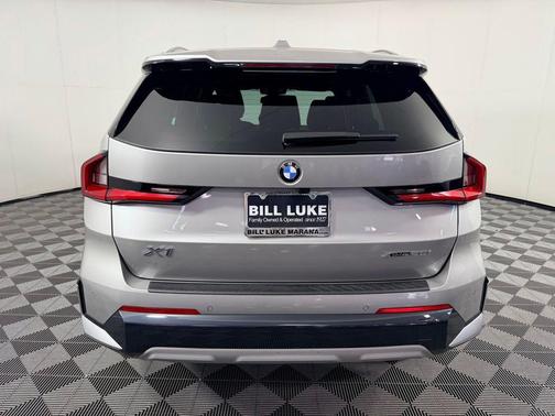 Space Silver Metallic 2024 BMW X1 xDrive28i